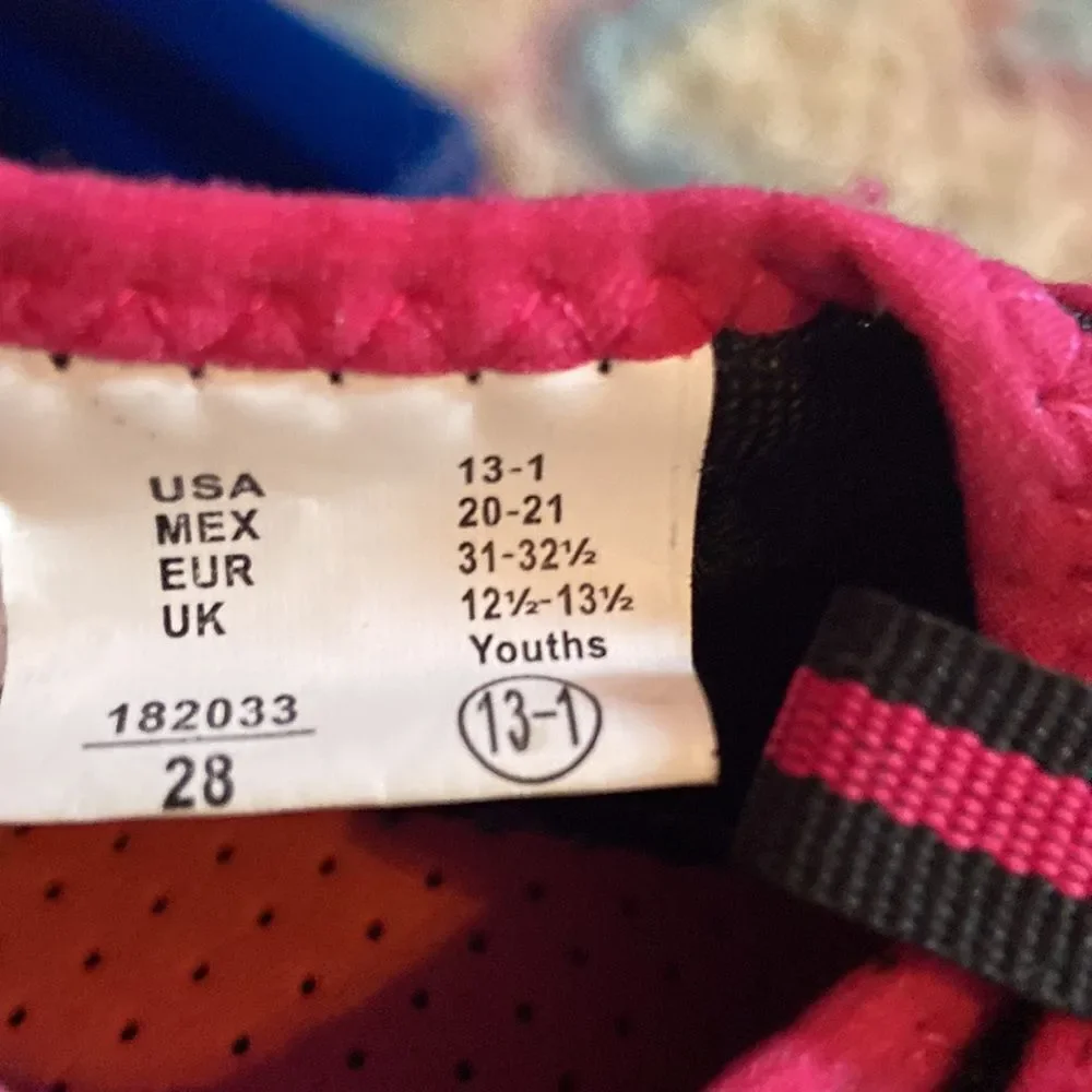 Airwalk Water Shoes Kids Size 13 – Black Magenta Unisex Swim Shoes